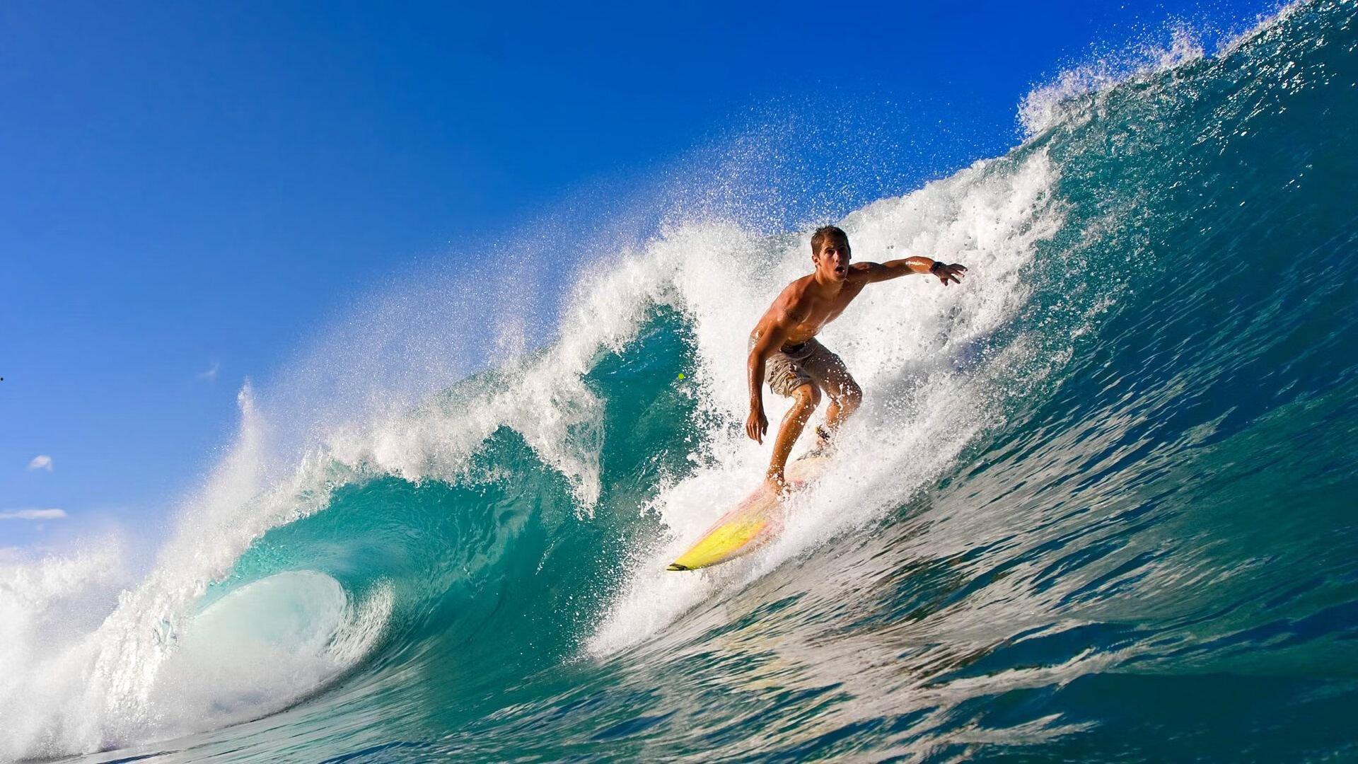 巴萨主场四球横扫毕尔巴鄂竞技，费兰双响助球队暂登西甲榜首